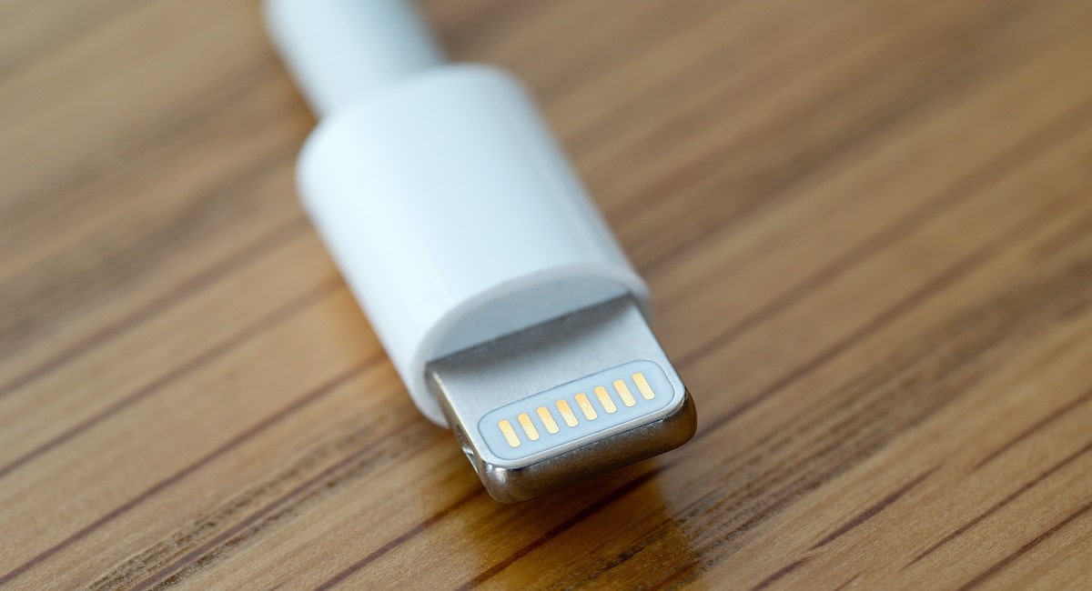 The Most Durable Lightning Cables for iPhone
